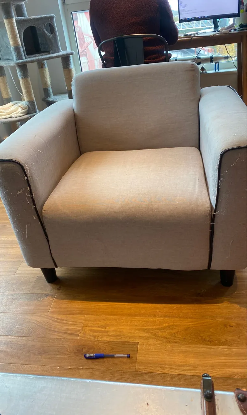 armchair for removal