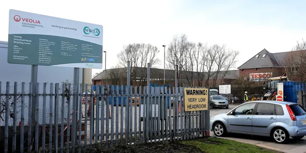 entrance to a recycling centre, cars waiting to dispose of bulky waste for free